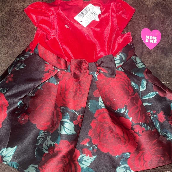 NWT Children’s Place 3-6month Dress - Picture 2 of 4